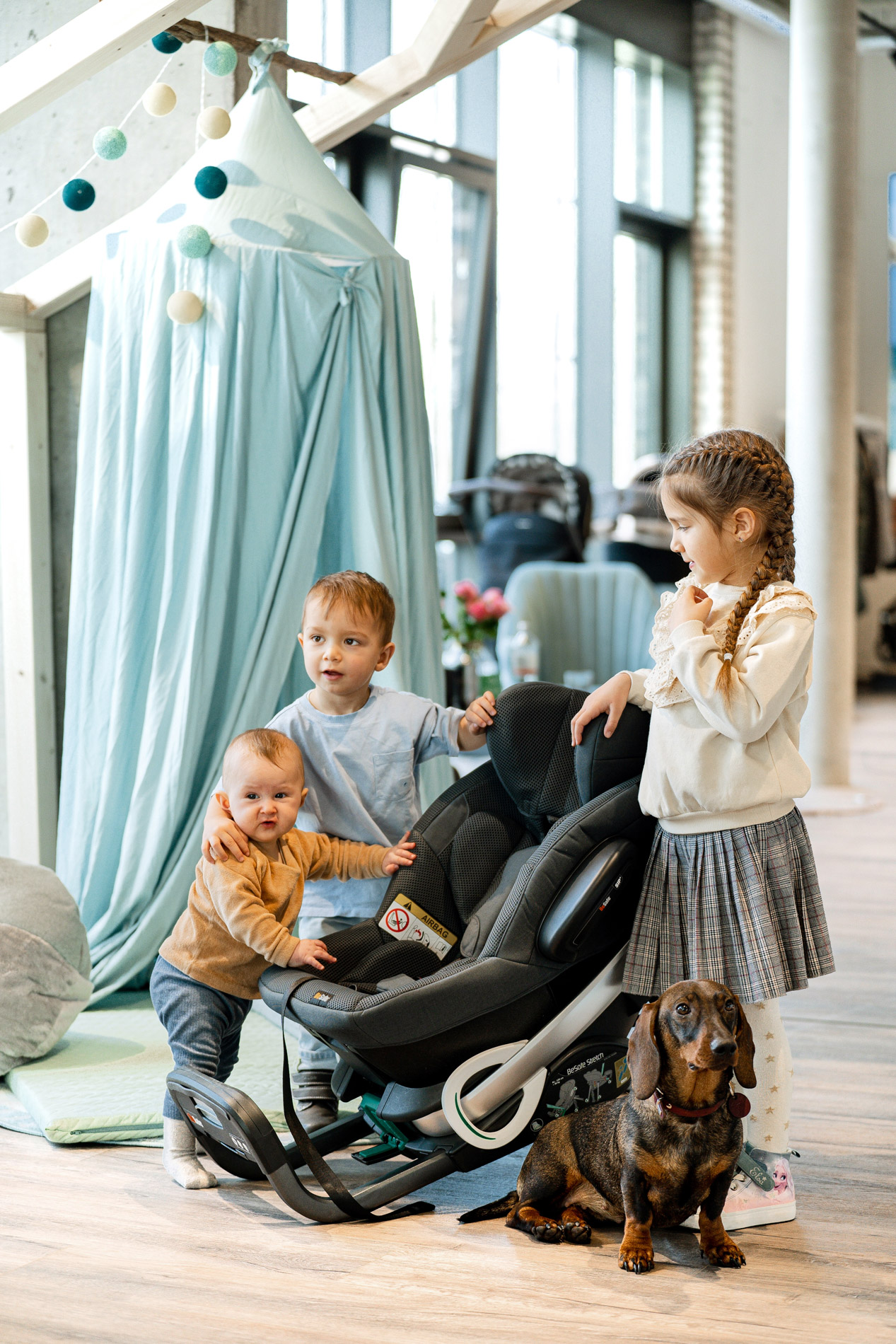 stade-werbe-agentur-fotograf-grafik-mitarbeiter-portrait-businessfotografie-unternehmen-hamburg-zwergperten-besafe-kindersitze-25