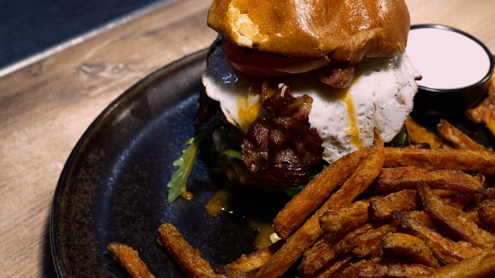 italy-burger-filmproduktion-koerri-restaurant-speisekontor-video-felger-werbeagentur-2